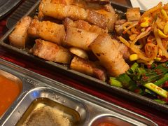 杨平脆脆五花肉-양평식당·杨平食堂(华贸店)