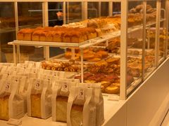 -好利来(上海长宁龙之梦店)