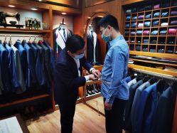 -德川洋服西服礼服订制·丽都皇冠店