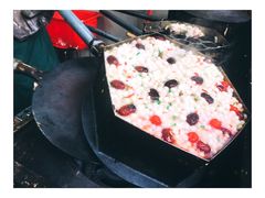 豆沙馅梅花糕-瞻园面馆鸭血粉丝汤(老门东店)