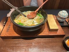 -银米·云南传统过桥米线(双廊黑金冠店)