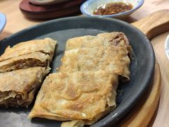 千层牛肉饼-宏状元现熬粥·京味菜(黄寺大街店)