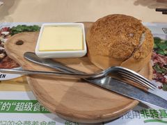 冰镇迷你菠萝油-来龙里 精致 东南亚餐室(万象城店)