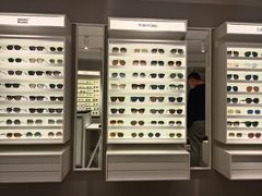 -目艮眼镜SHOWROOM(品牌集合店)