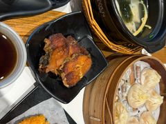 -馋三尺蟹粉小笼(人民广场店)