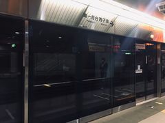 -六合夜市
