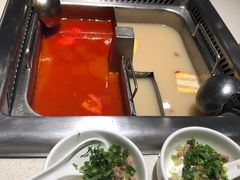 -海底捞火锅鲜切牛肉主题店(长寿路店)