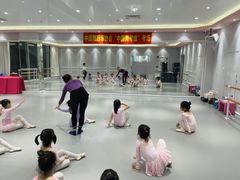 -芭芭拉舞蹈·星星演说家(珠江新城校区)