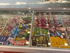 -赵一鸣零食(南京上元大街店)