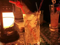 -城墙外BAR
