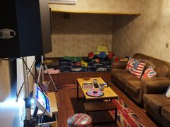 -玩坞轰趴馆·户外团建聚会主题生日派对馆(世豪广场店)