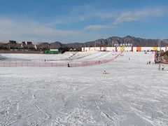 -华彬猛犸滑雪场