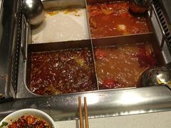 -海底捞火锅鲜切牛肉主题店(长寿路店)