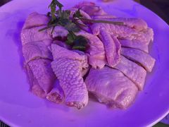 吃稻谷文昌鸡-千岛蚝高压锅生蚝·人参火锅(白云万达店)