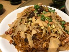 腌海南粉-龙泉人椰子鸡.糟粕醋.海南菜(三亚旗舰店)