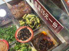 -矮子粉店1985·长沙米粉(湘春路店)
