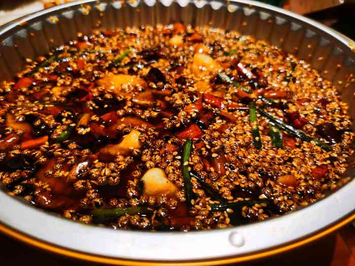 一品红川菜(皇岗分店)-"一家藏在皇岗村的地道川菜馆,已经开了快二.