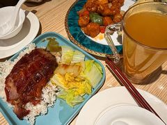 -滋味满屋美食坊(上海街店)