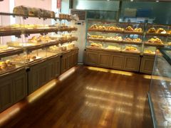 面包甜点陈列柜-新侨三宝乐面包店(崇文门店)