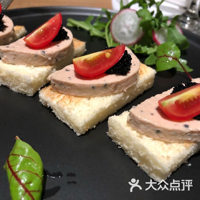 玫瑰园餐厅黑松露鱼子酱法国鹅肝配吐司图片-北京西餐-大众点评网
