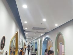 -小荧星艺校(大宁分校)