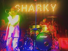 -鲨鱼美式餐厅酒吧Sharky