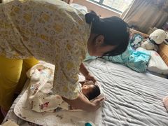 -爱的果实月嫂育婴师(世纪东方店)