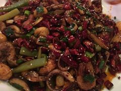 -胡桃里音乐餐厅(陶溪川店)(川湘赣菜·世界百大酒庄直供红酒·音乐表演)