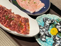 -山川小町·极番烧肉(新地假日广场店)