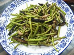 野芦蒿炒臭干-广迎居老正兴菜馆