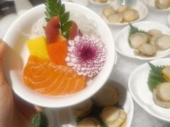 -雍容荟活帝王蟹活龙虾自助(苏宁旗舰店)