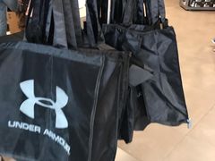 -UNDER ARMOUR(新燕莎奥莱店)
