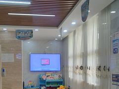-茂菊口腔连锁(浦东南路店)