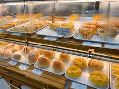 -皇冠 · 玛莉奥(丽江店)