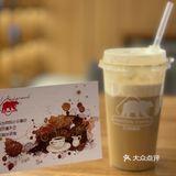 在图书馆里的芬纳咖啡