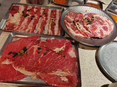 -蚂蚁洞·烤肉大营地(上海静安大悦城店)