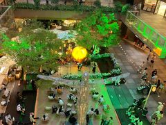 -瑞虹新天地月亮湾