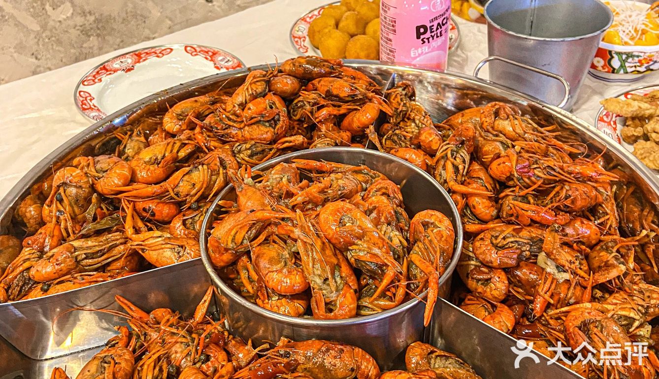 分分钟炫完一盘的自助小龙虾工厂㊙️🦞 