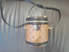 -小飞侠奢侈品回收 寄卖 养护(宝山宝龙广场店)