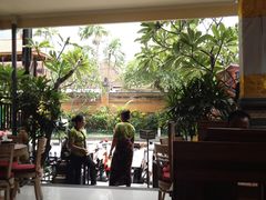 -Warung Babi Guling Ibu Oka 3