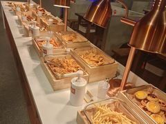 -言玖鲜火锅串串披萨自助(益田假日店)