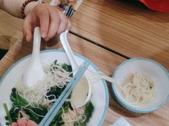 -小杨生煎(杭州东站店)
