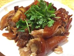 金牌卤猪手-陈鹏鹏潮汕菜(欢乐海岸 海边景观店)