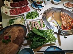 -左庭右院鲜牛肉火锅(浦江欢乐颂店)