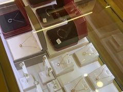 -海星奢选二手奢侈品手表包包鉴定回收寄卖(墨玉南路店)