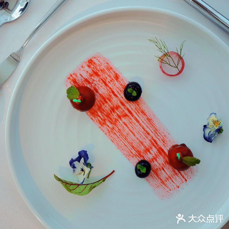 一线江景法餐Molly’s riverside