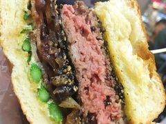 炙烤黑胡椒牛肉汉堡-HELLO 27 意面·沙拉·帕尼尼