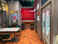 -DQ·蛋糕·冰淇淋(大宁国际商业广场店)