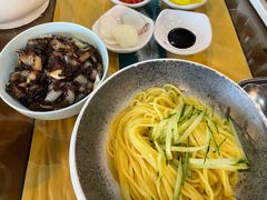 干炸酱面-淘淘园·韩式手工炸酱面(井亭天地店)