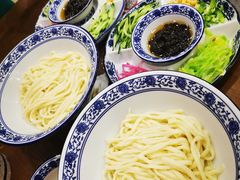 老北京炸酱面-咂摸(南锣鼓巷店)